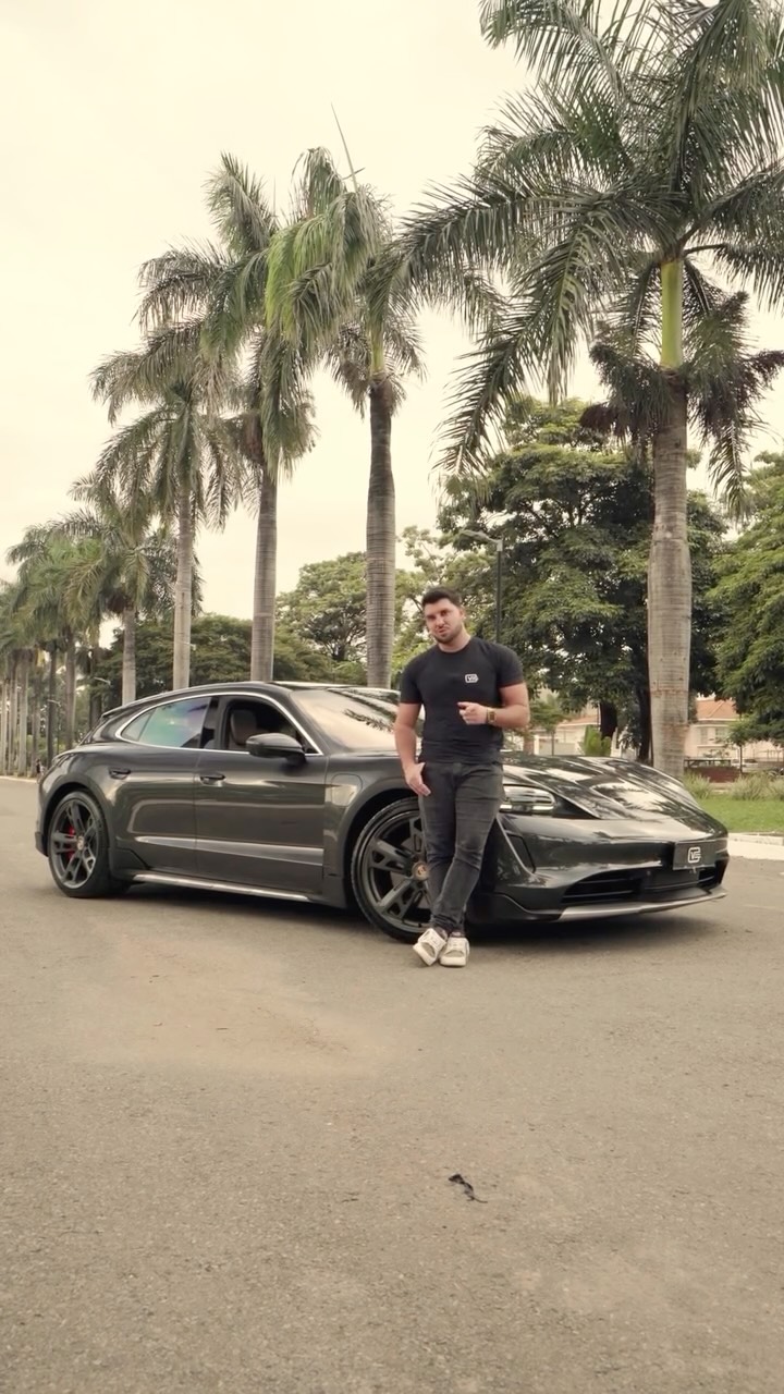 Porsche Panamera fotografado pela Óptima